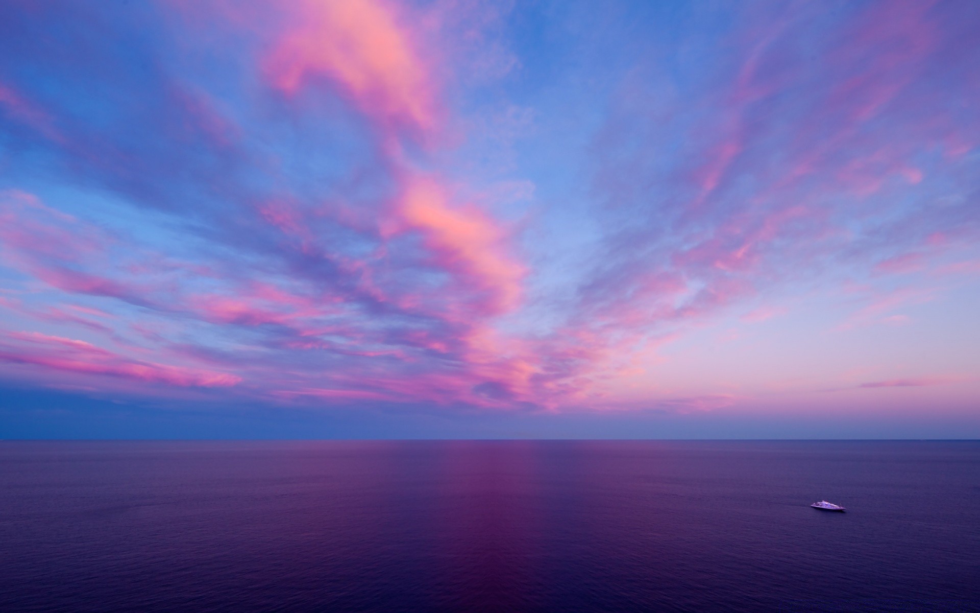 mer et océan ciel paysage coucher de soleil couleur météo nature à l extérieur résumé été mer scénique lumineux eau océan beau temps bureau soleil