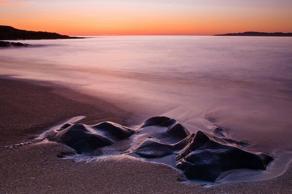 Sabbia e mare insieme