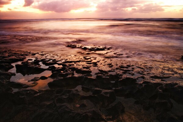 Meer bei Sonnenuntergang