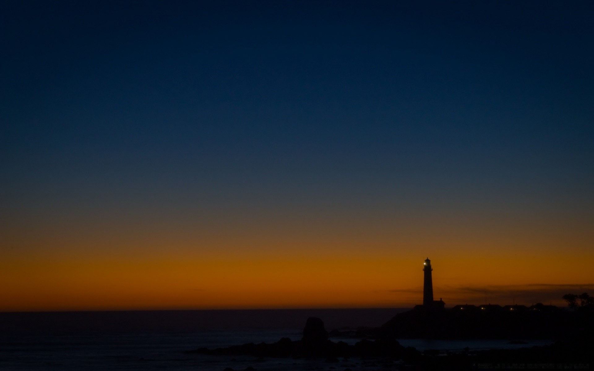 mar y océano puesta de sol luna cielo amanecer anochecer agua noche faro sol al aire libre oscuro mar naturaleza viajes silueta luz niebla