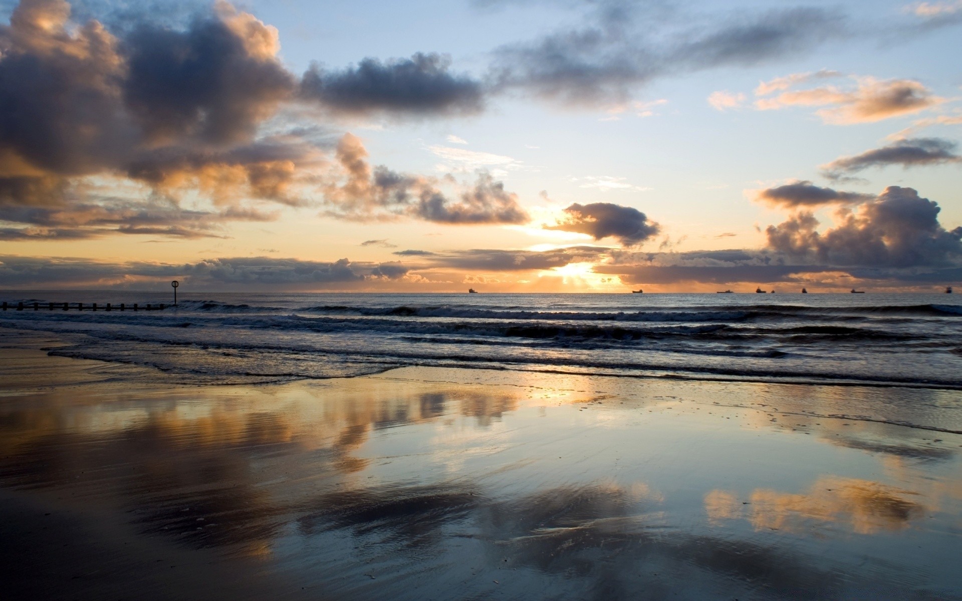 sea and ocean sunset water dawn dusk landscape beach reflection sky sea evening sun ocean nature travel cloud seascape