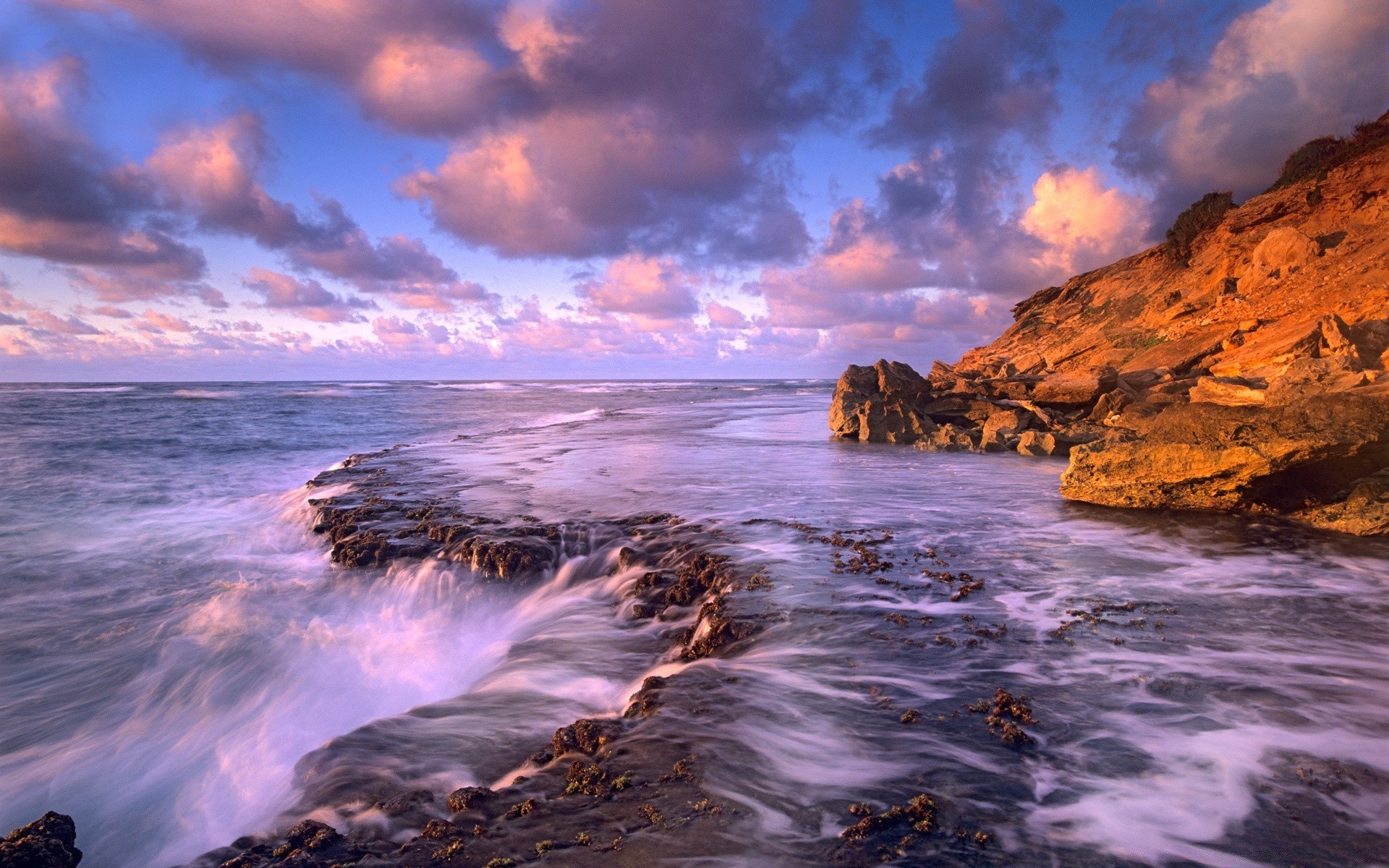 mer et océan coucher de soleil eau crépuscule soir océan plage mer mer aube paysage ciel paysage soleil voyage nature rock beau temps