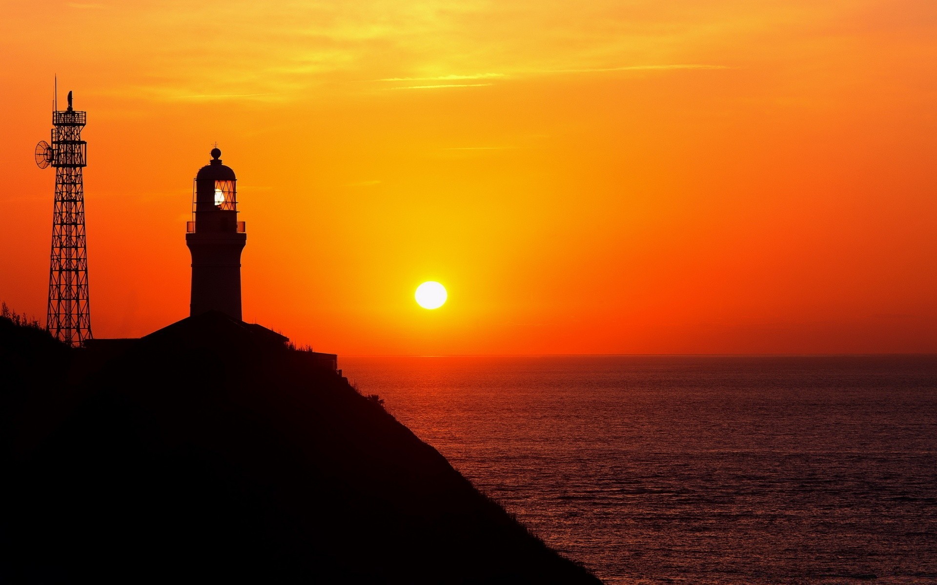 meer und ozean sonnenuntergang dämmerung leuchtturm abend sonne dämmerung meer ozean wasser silhouette licht hintergrundbeleuchtung strand himmel meer landschaft landschaft