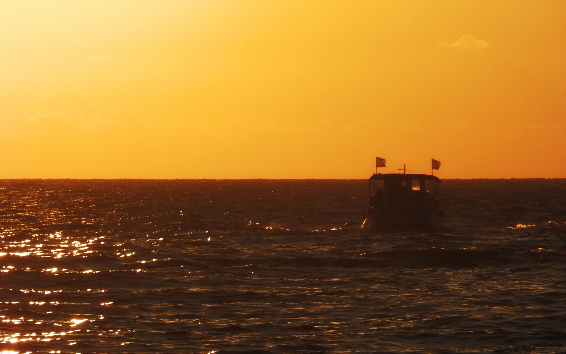 mare e oceano tramonto acqua alba mare oceano sera spiaggia crepuscolo paesaggio illuminato sole paesaggio mare auto moto d acqua viaggi luce cielo sistema di trasporto