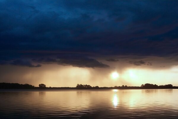 A magical dawn going far out to sea