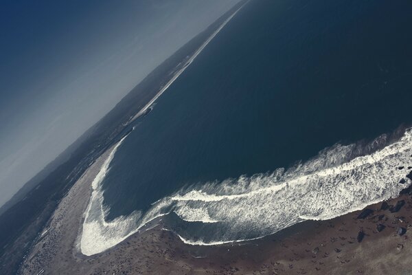 Mare oceano spiaggia molte persone