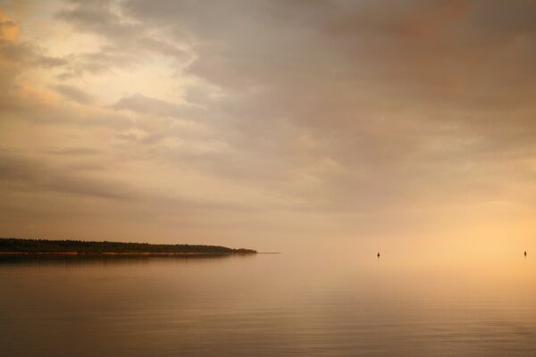 The quiet calm sea lulls you to sleep