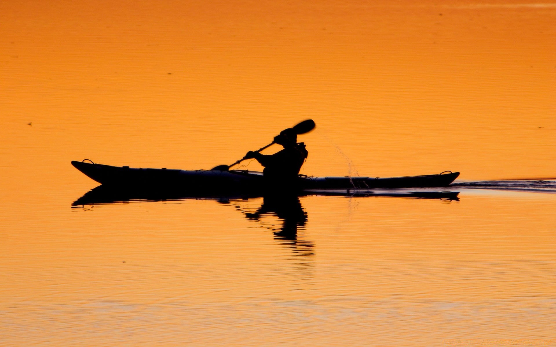 mer et océan eau coucher de soleil rétro-éclairé voiture lac silhouette aube plage kayak réflexion mer soirée océan pêcheur rivière mer bateau voyage