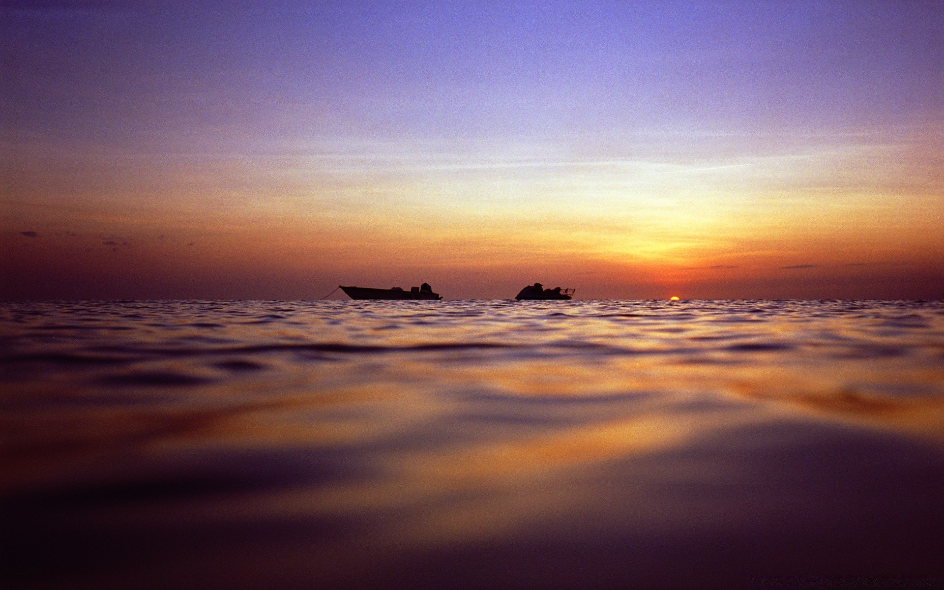 mar e oceano pôr do sol amanhecer sol praia água crepúsculo noite mar oceano paisagem céu bom tempo reflexão paisagem areia