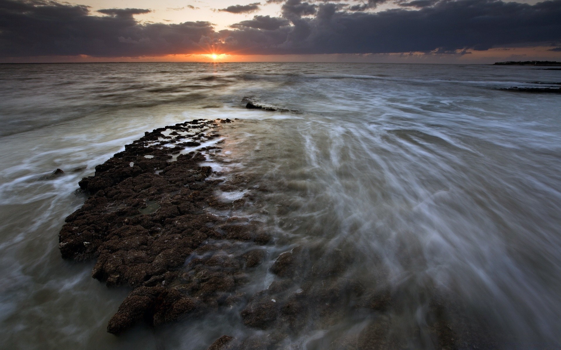 mer et océan eau plage coucher de soleil mer océan surf mer paysage paysage aube tempête nature vague mousse soir voyage ciel crépuscule sable