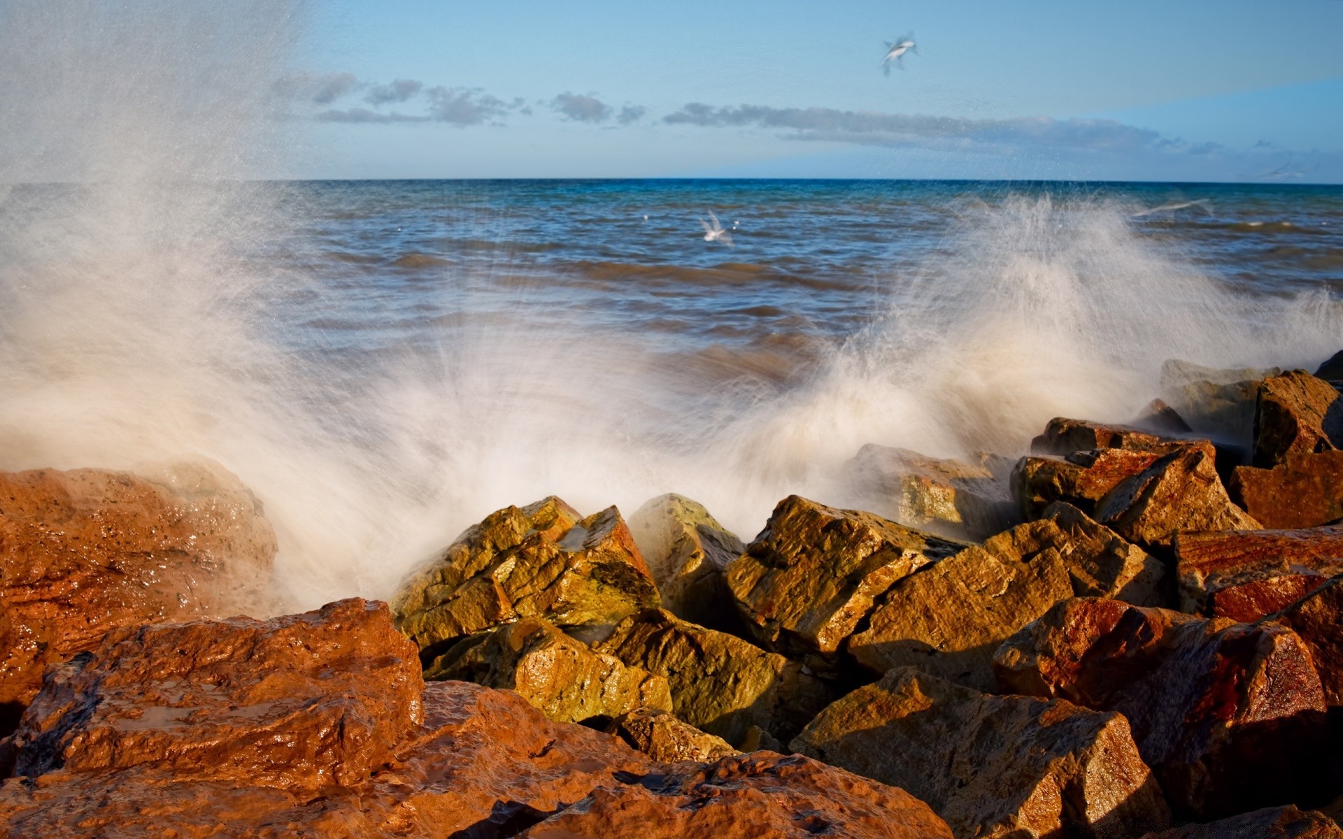 mer et océan eau océan mer mer plage coucher de soleil surf paysage rock voyage aube soir nature paysage ciel à l extérieur tempête