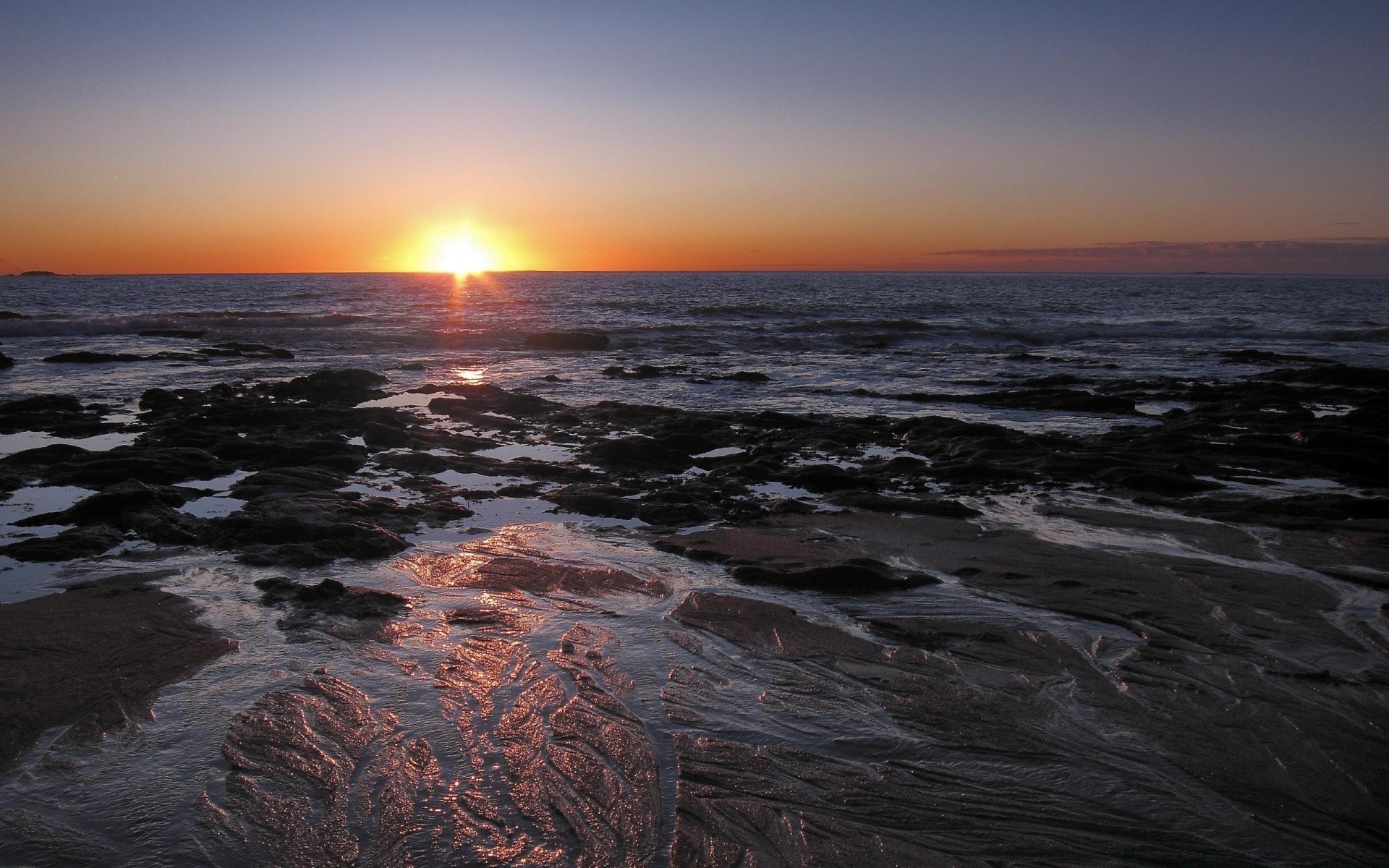 mer et océan coucher de soleil soleil aube eau crépuscule plage soirée mer océan paysage surf mer paysage beau temps