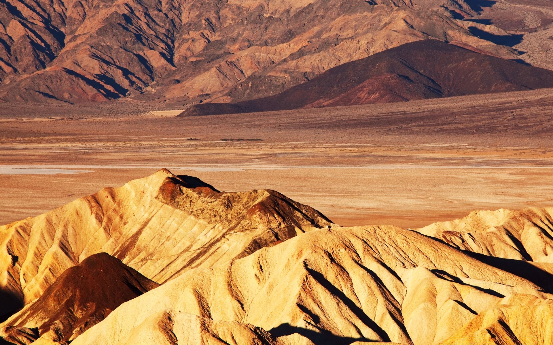 desert daylight mountain outdoors geology landscape valley scenic travel dry barren arid rock one pinnacle