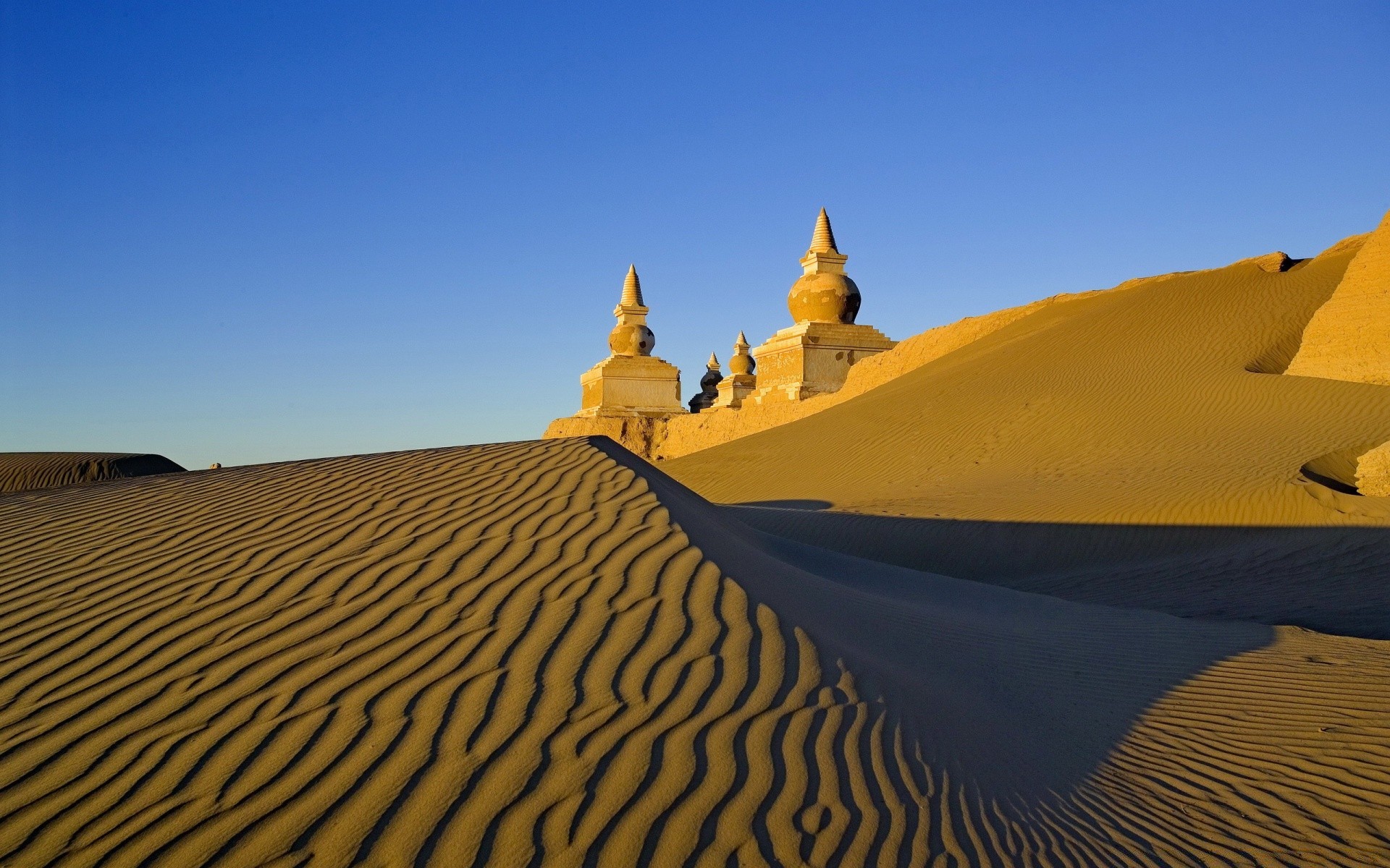 desert sand travel dune dry arid sky outdoors alone landscape hill hot daylight adventure