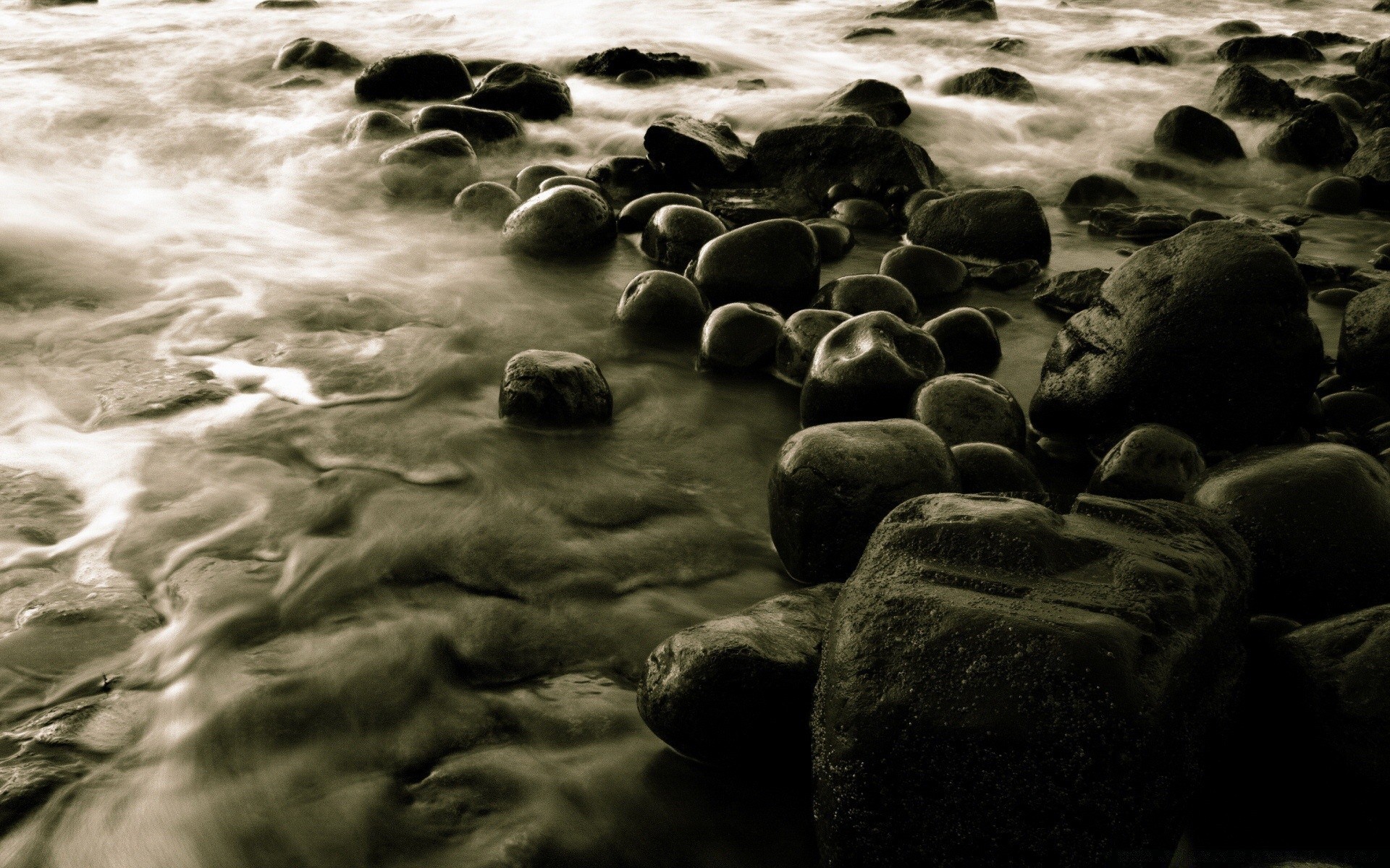 morze i ocean plaża woda skała ocean morza morze monochromatyczny rzeka krajobraz kamień natura krajobraz piasek przypływ zachód słońca fotografia świt podróże boulder