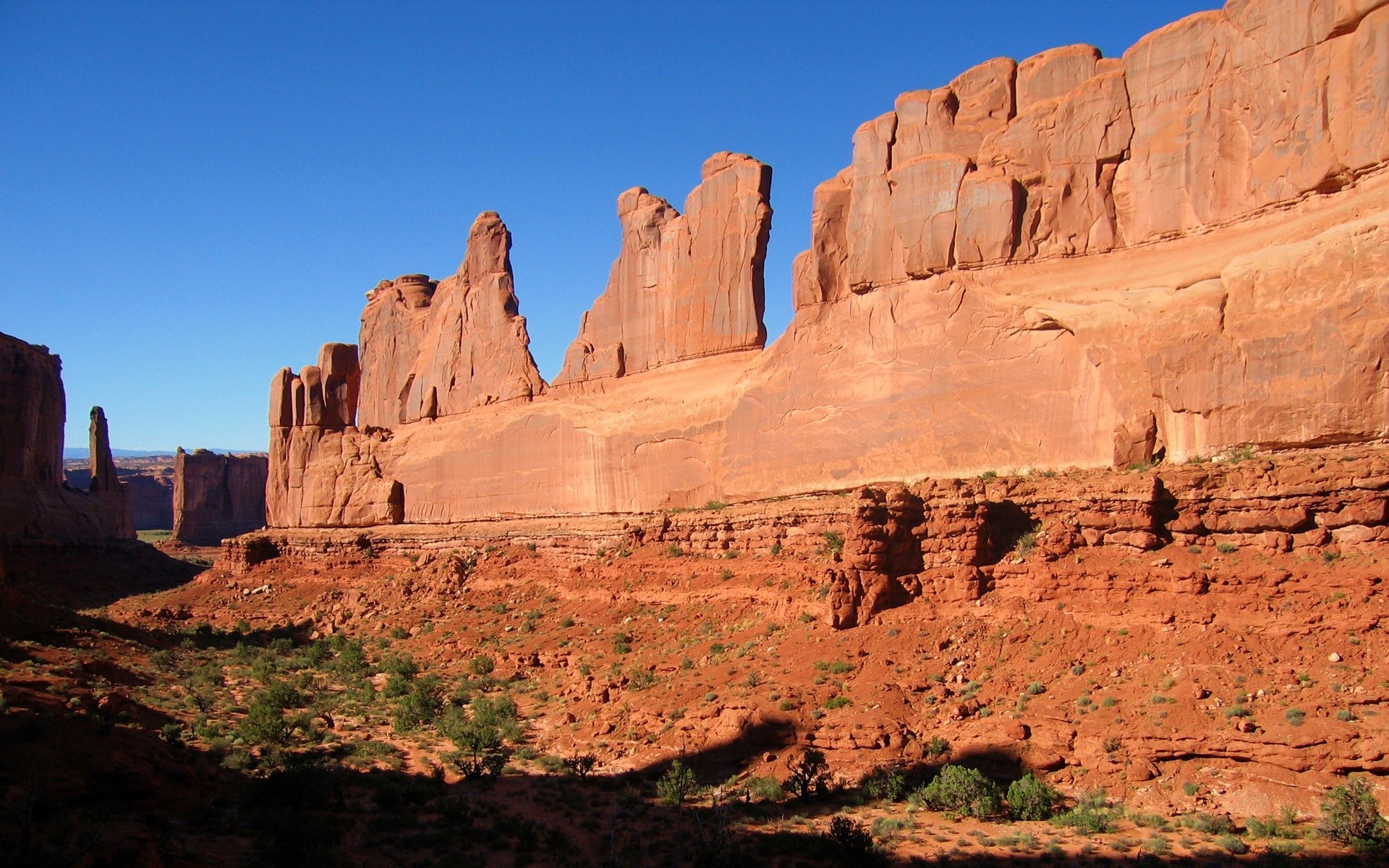 pustynia podróże piaskowiec na zewnątrz skała geologia niebo arid światło dzienne krajobraz sceniczny