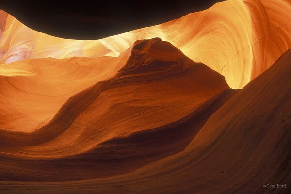 La beauté miraculeuse du coucher de soleil dans le Canyon