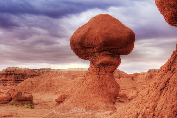 Efeitos do intemperismo em um deserto distante