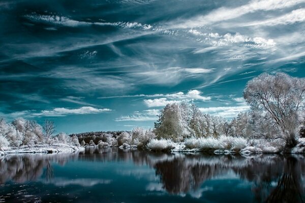 Voyage au centre de la terre. Nature d hiver sur l eau