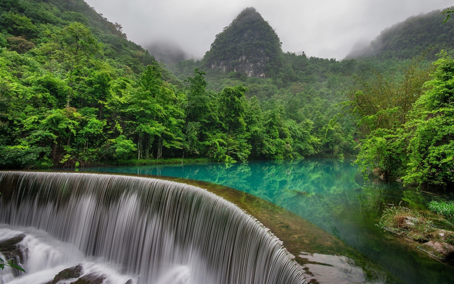 foresta acqua cascata natura fiume paesaggio legno viaggi flusso foresta pluviale montagna flusso roccia all aperto albero tropicale cascata giungla estate scenic