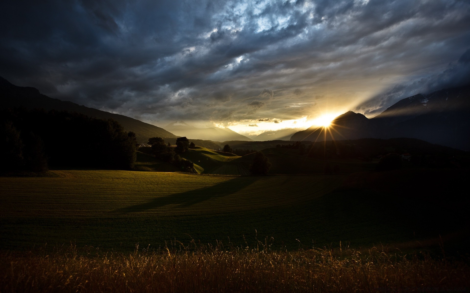 paysage coucher de soleil paysage aube soir ciel soleil crépuscule lumière nature tempête voyage en plein air montagnes