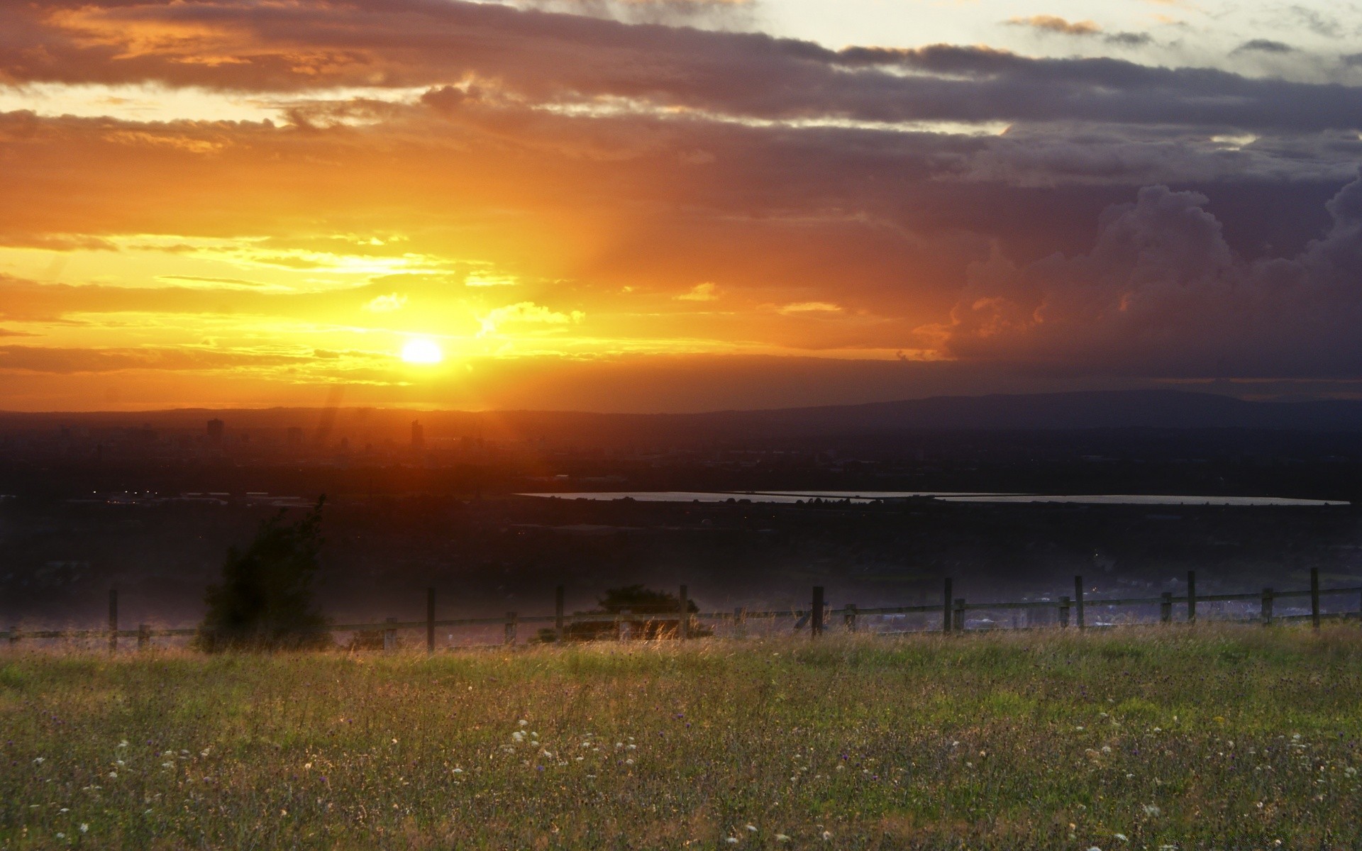 paysage coucher de soleil paysage aube soir soleil ciel crépuscule nature ferme brouillard