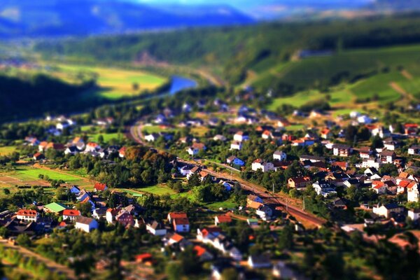 Voyage dans une ville rurale, paysage d été