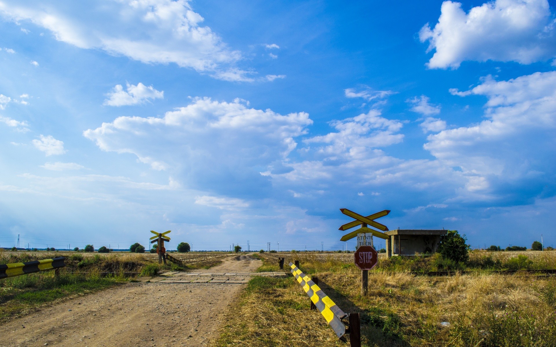 krajobrazy niebo krajobraz rolnictwo na zewnątrz trawa wiejskie wiejskie gospodarstwo natura światło dzienne podróże pole drzewo lato ziemia uprawna