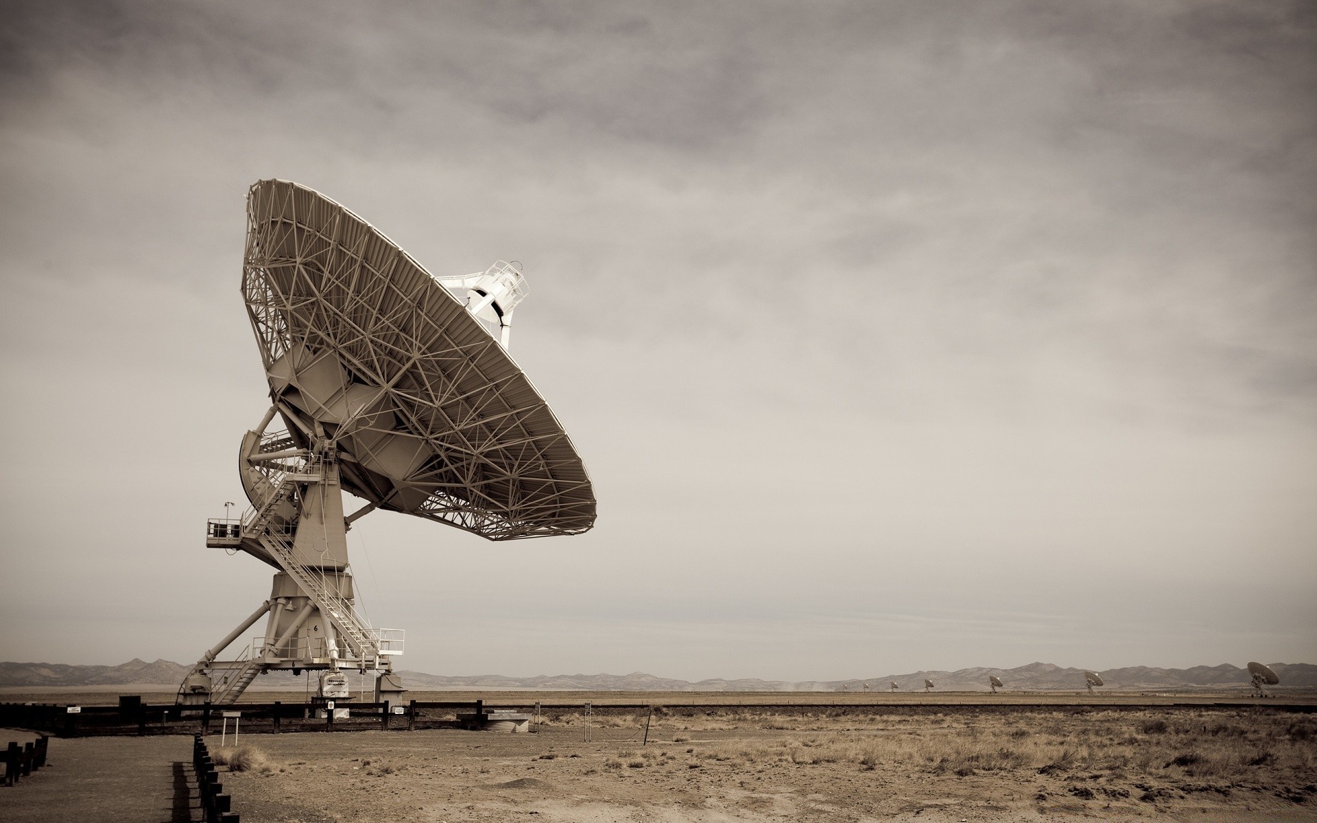 landschaft antenne drahtlos satellit tv telefon sternwarte exploration übertragen himmel teleskop technologie radar luft wasser verbindung empfänger