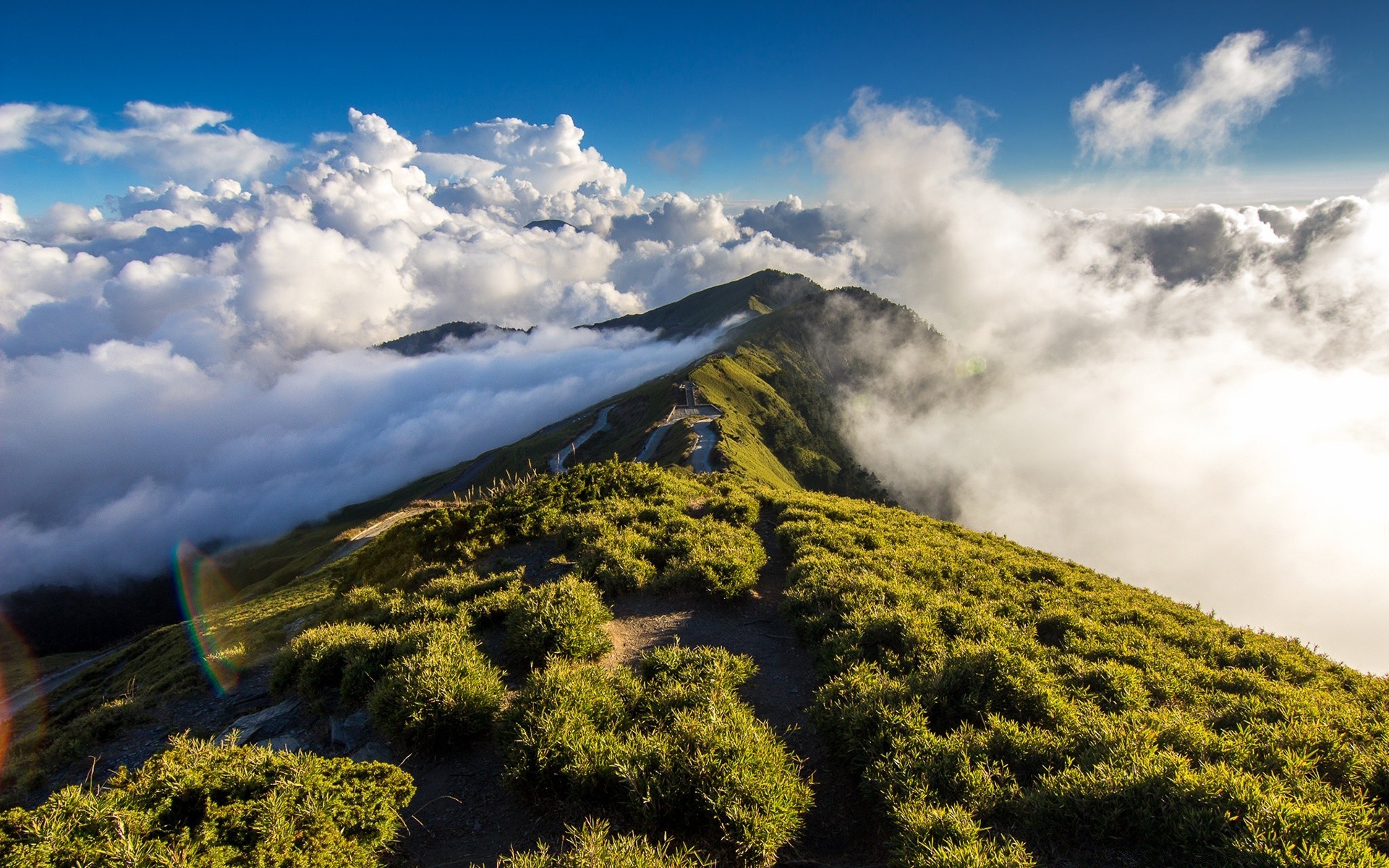 berge landschaft berge himmel natur reisen im freien hügel landschaftlich wolke gras tageslicht tal berggipfel sommer