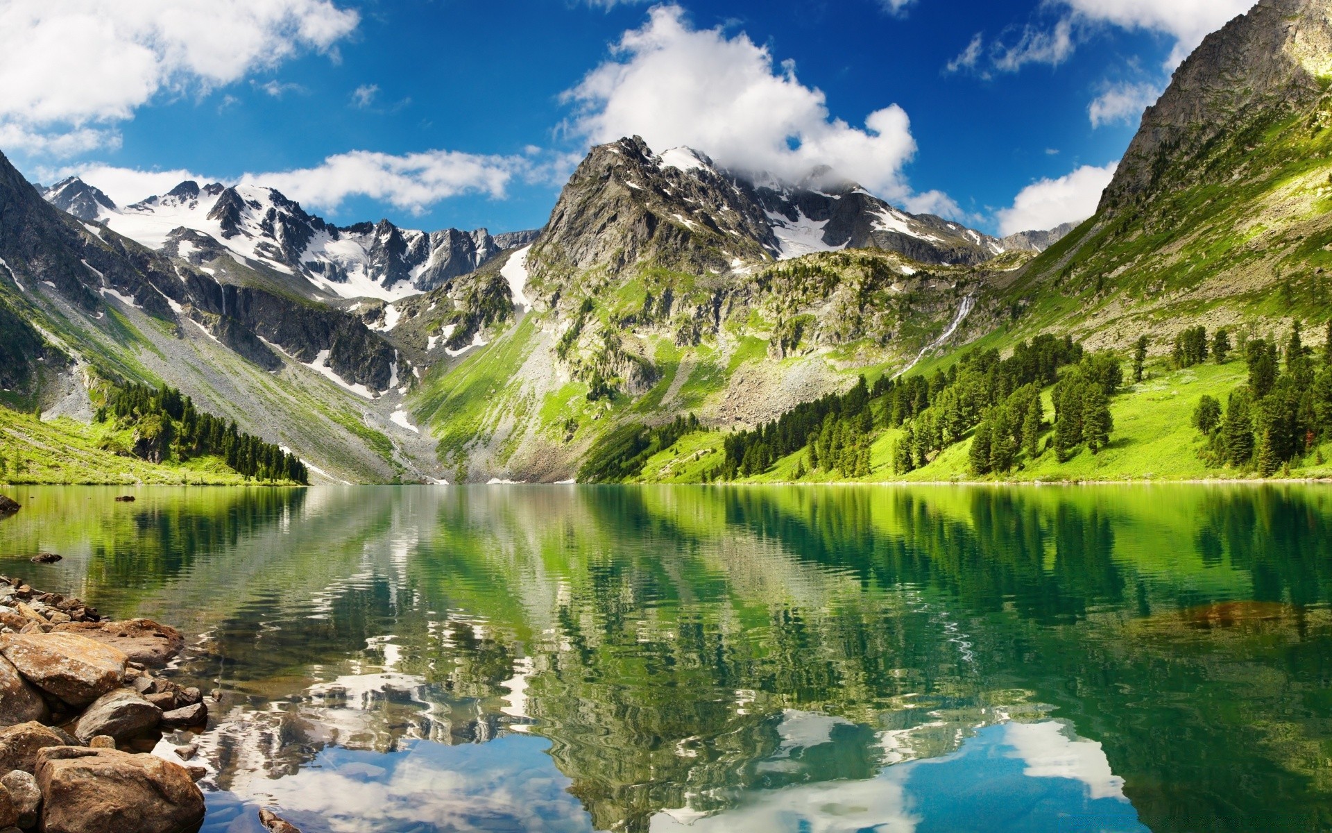 montagnes montagnes voyage nature paysage neige vallée scénique eau ciel pic de montagne à l extérieur alpine bois rock spectacle lac été paysages haute