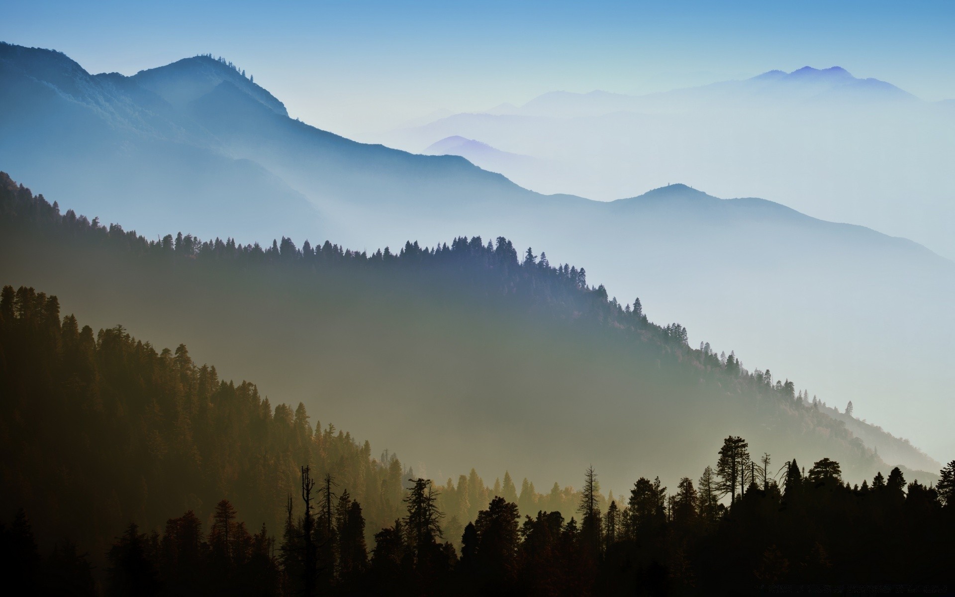 berge nebel dämmerung sonnenuntergang berge schnee landschaft nebel holz holz himmel natur herbst im freien winter reisen