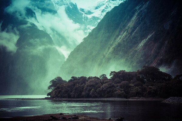 Amazing mountain lakes