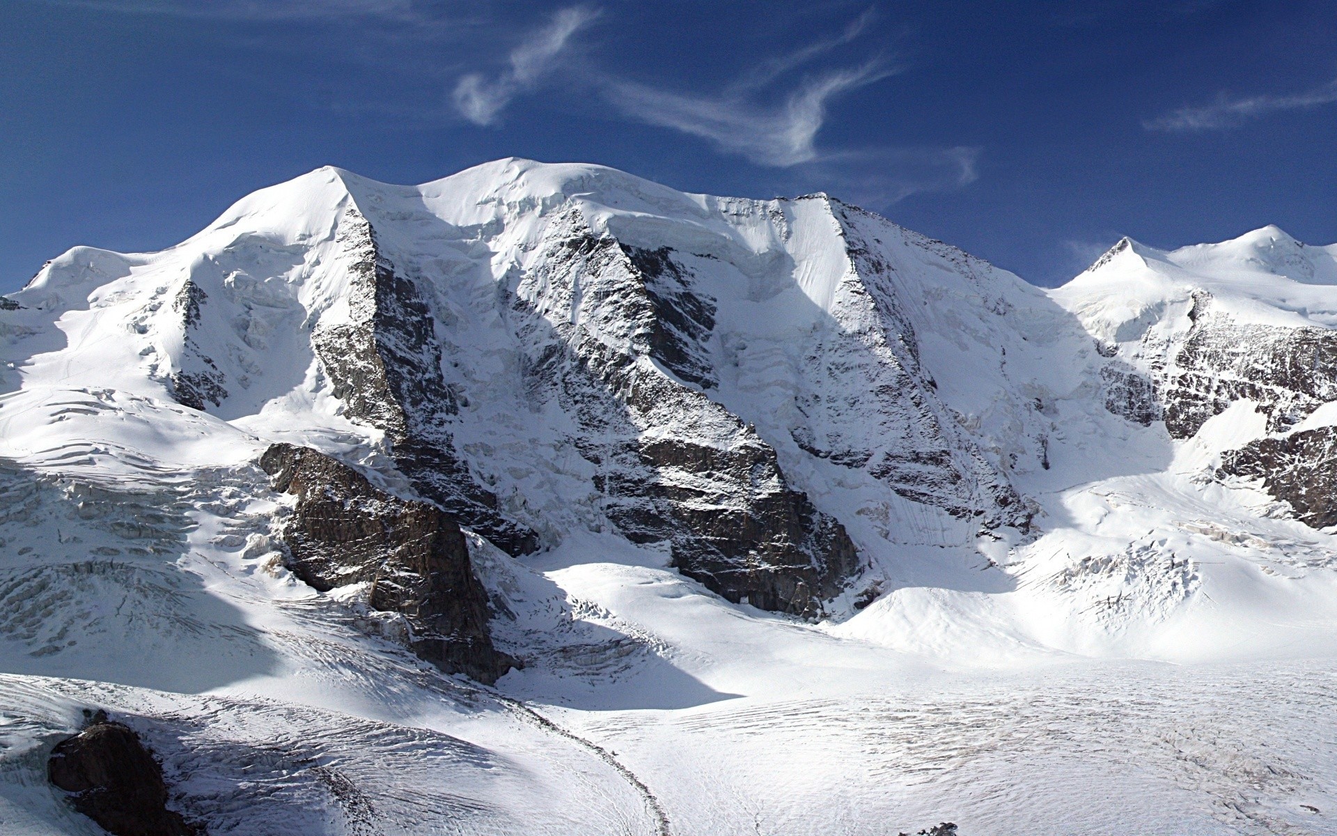 montanhas neve montanhas gelo geleira inverno frio cênica pinnacle pico da montanha alta paisagem subir luz do dia