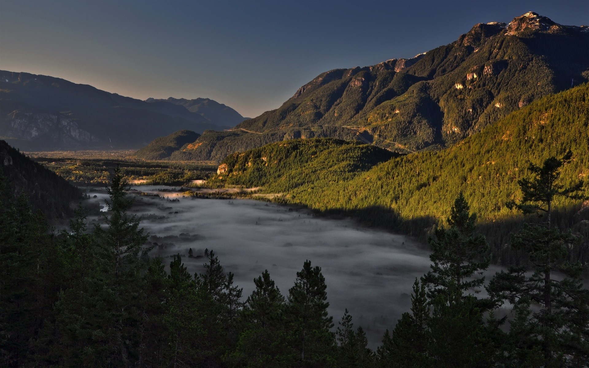 montanhas água paisagem montanhas lago viajar ao ar livre céu rio natureza neve pôr do sol reflexão cênica vale