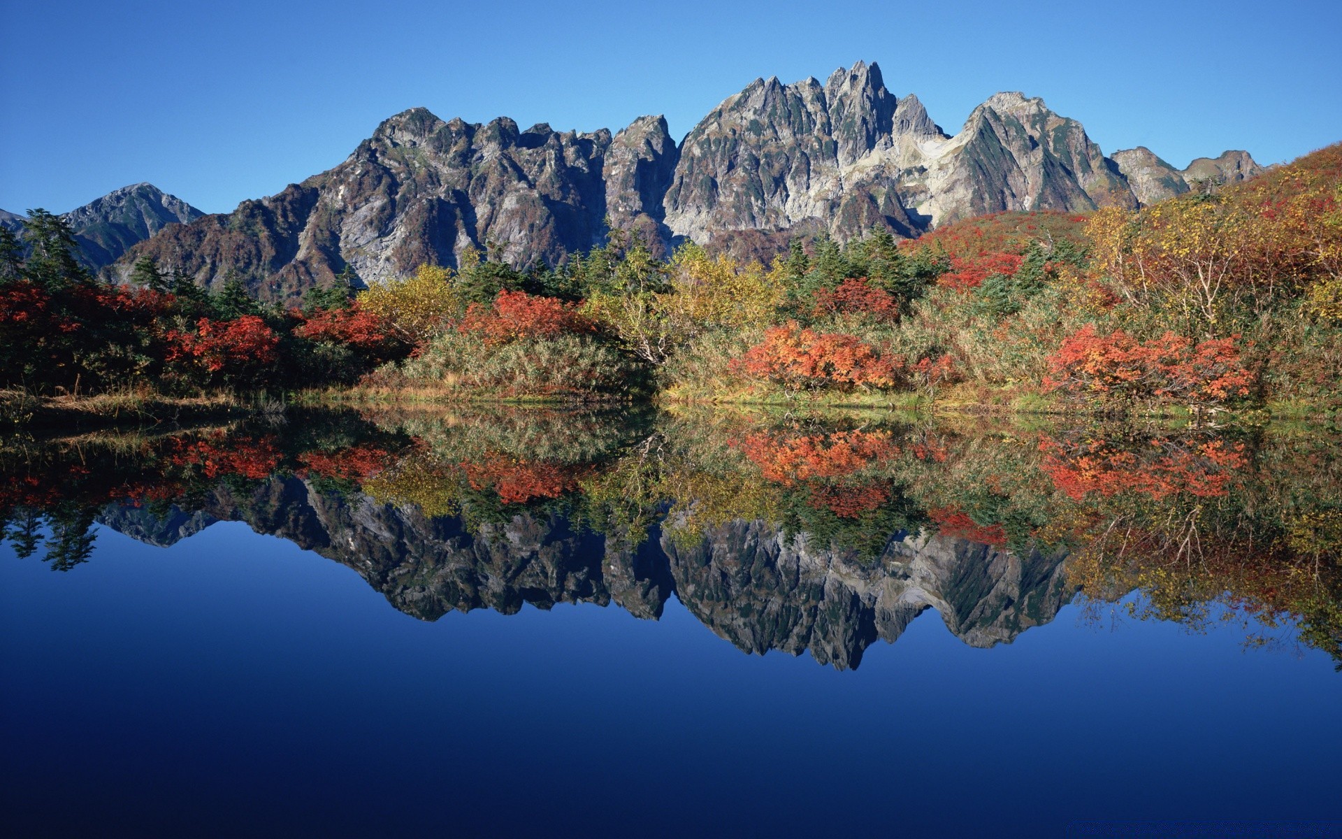 montañas lago reflexión paisaje agua montañas viajes escénico al aire libre naturaleza cielo río otoño valle luz del día árbol