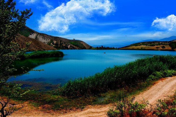 Paesaggio acquatico all aperto