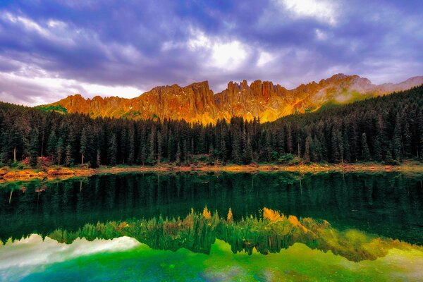 Lago Esmeralda paisagem fantástica