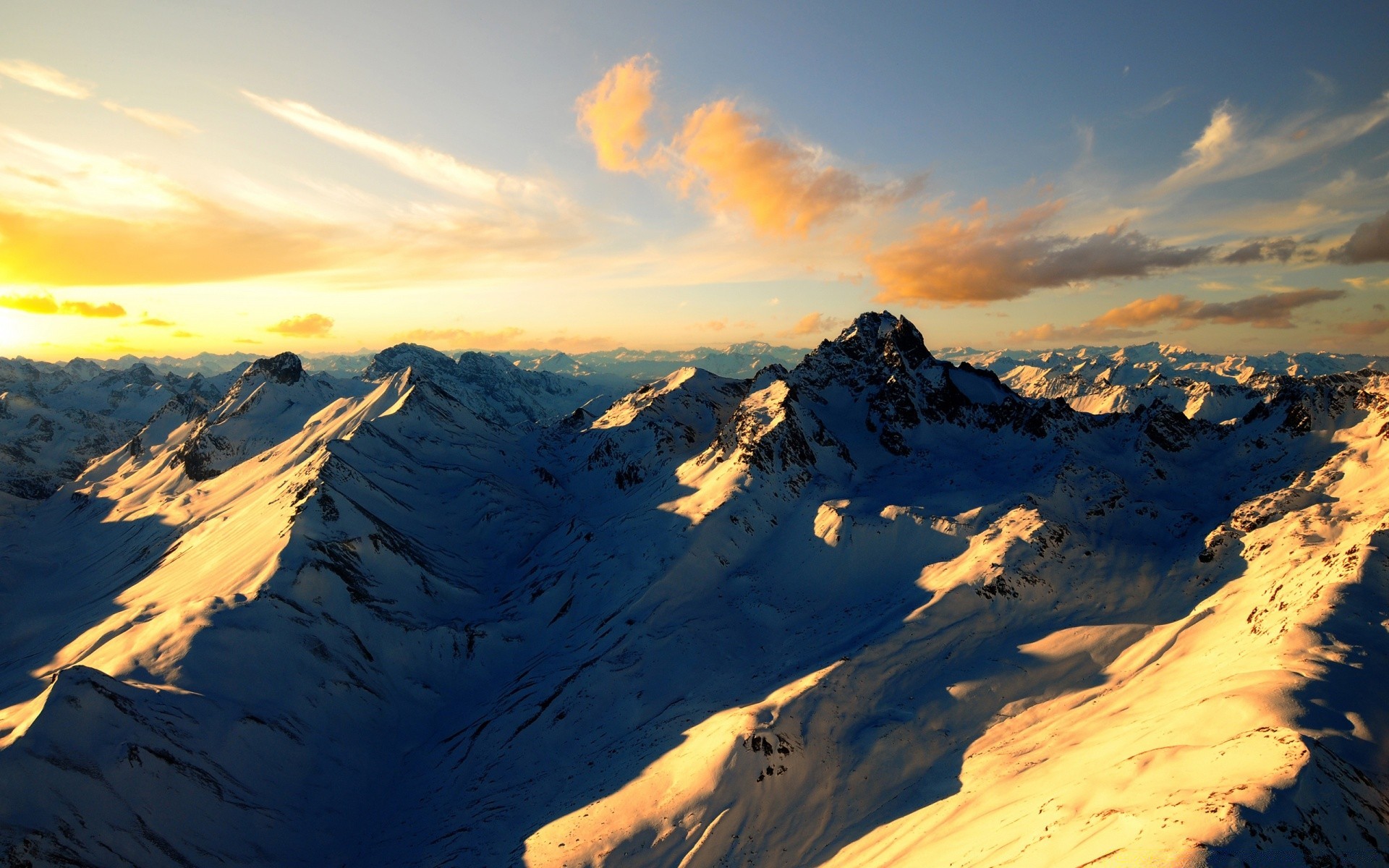 montagnes neige coucher de soleil montagnes aube paysage ciel hiver voyage en plein air soir nature