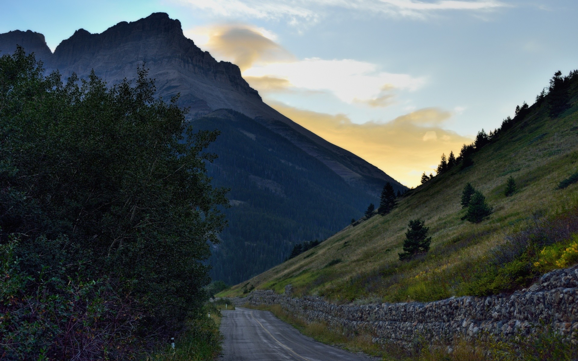 berge berge reisen landschaft himmel im freien natur landschaftlich tal straße tageslicht hügel rock