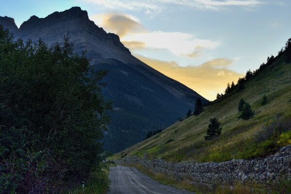 Mountain serpentine in early autumn