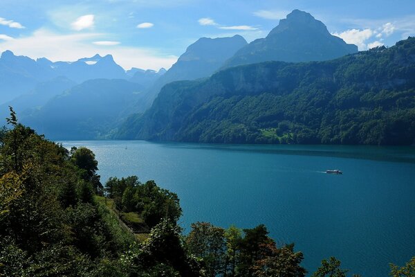 Un bel paesaggio. Valle del fiume