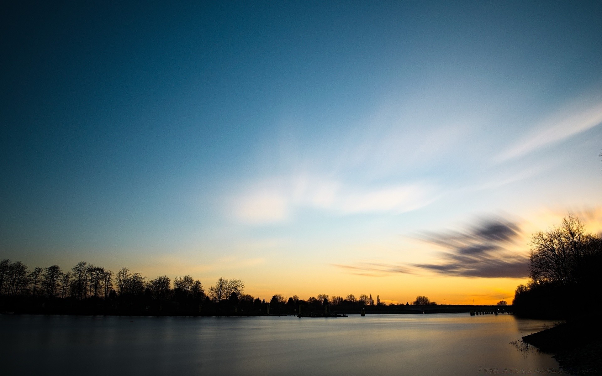 rivière étangs et ruisseaux étangs et ruisseaux coucher de soleil paysage aube ciel lune lac eau soleil nature crépuscule soir arbre lumière réflexion à l extérieur rivière beau temps pleside silhouette