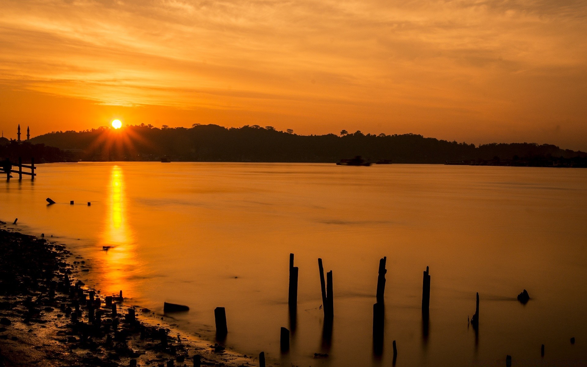 rivières étangs et ruisseaux étangs et ruisseaux coucher de soleil aube eau soleil crépuscule soir réflexion lac plage nature ciel silhouette