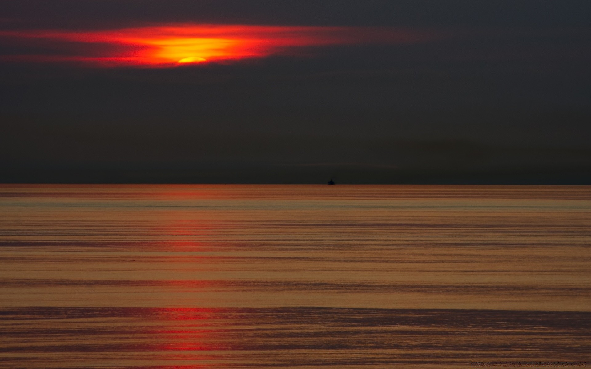 cielo tramonto astratto acqua sfocatura sera lago