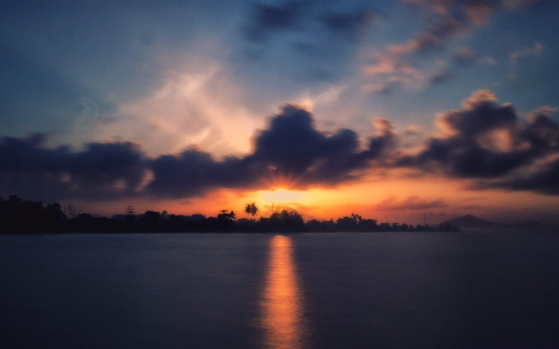 ciel coucher de soleil aube eau crépuscule soir paysage soleil lac réflexion ciel lumière mer plage nature océan