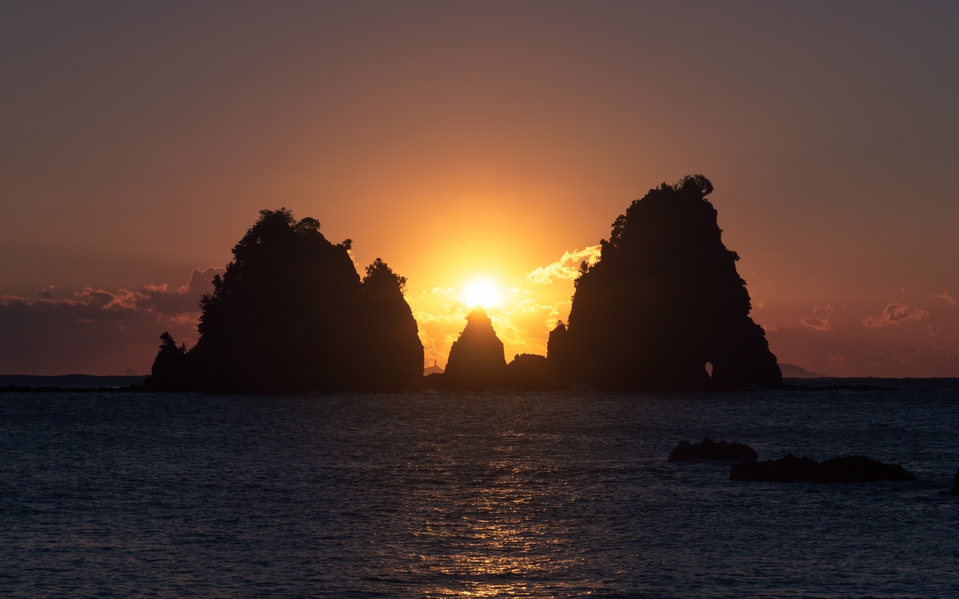 ciel coucher de soleil aube eau soir soleil crépuscule rétro-éclairé plage océan silhouette mer paysage