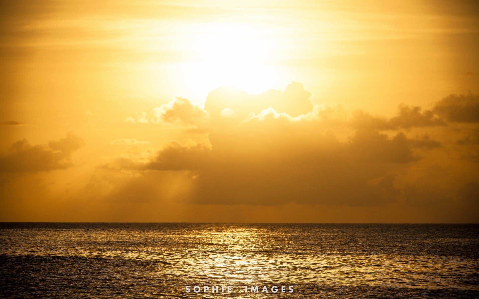 céu pôr do sol sol amanhecer água crepúsculo natureza verão bom tempo mar céu noite praia oceano dramático paisagem céu