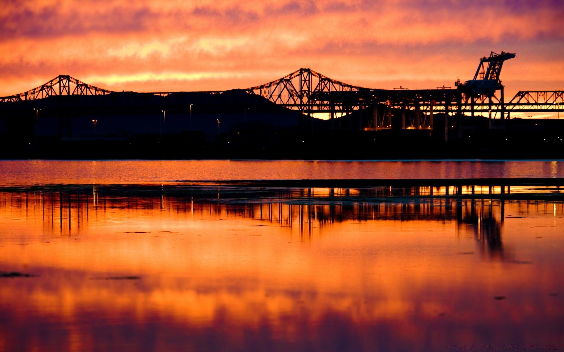 cielo agua puesta de sol puente amanecer reflexión noche muelle crepúsculo mar río viajes playa océano luz silueta cielo fotografía