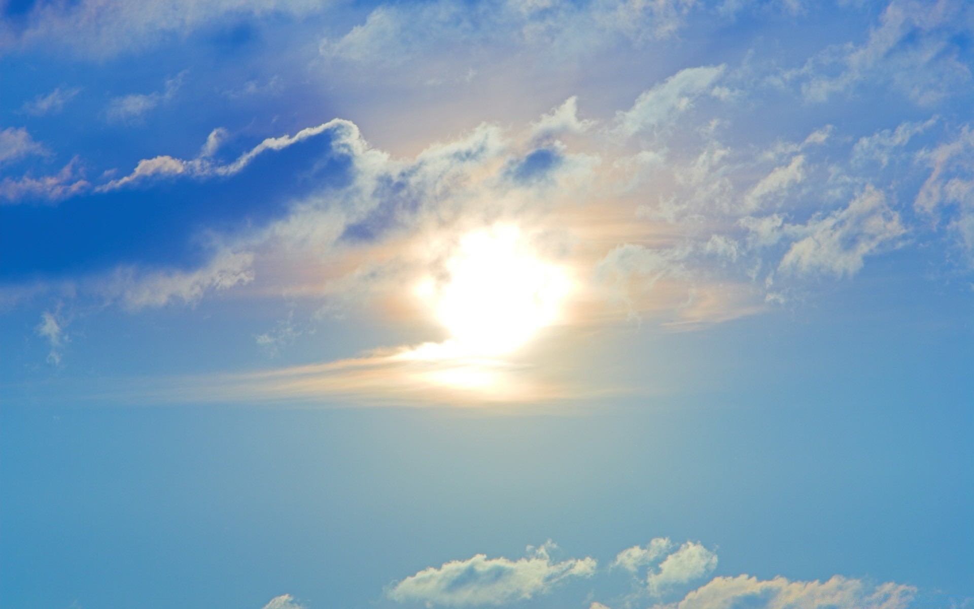 cielo cielo sol luz del día naturaleza buen tiempo tiempo paisaje verano al aire libre luz alta cielo aire atmósfera libertad espacio nube escénico medio ambiente